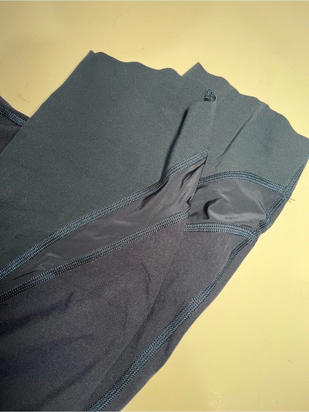 LULULEMON ( Navy Blue ) Cropped Leggings - Picture 2 of 6